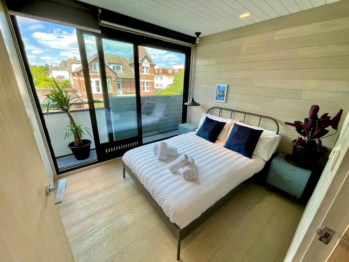 Apartment The Beach Hytte - Stunning Sea View Penthouse Bournemouth