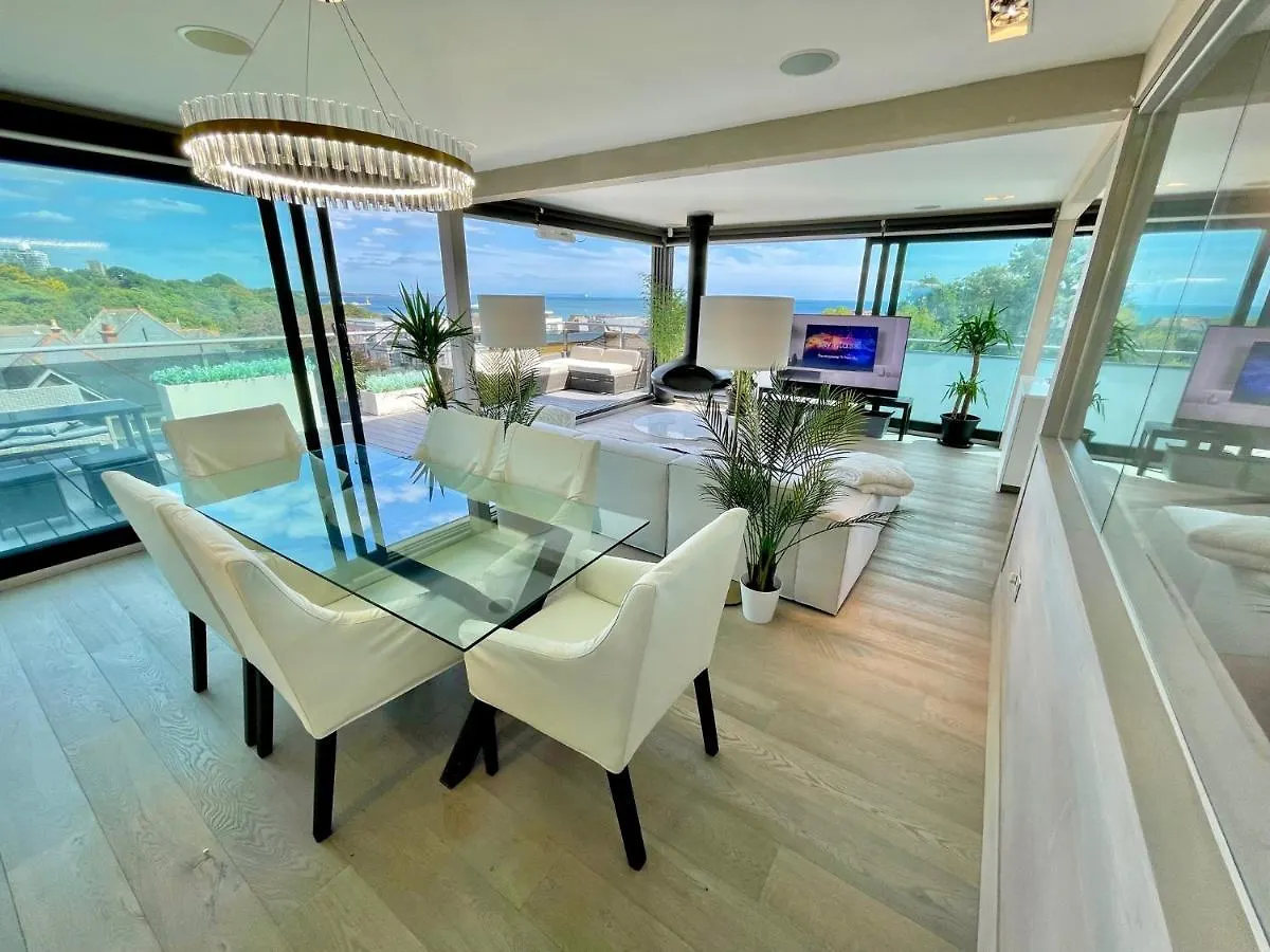 Apartment The Beach Hytte - Stunning Sea View Penthouse Bournemouth