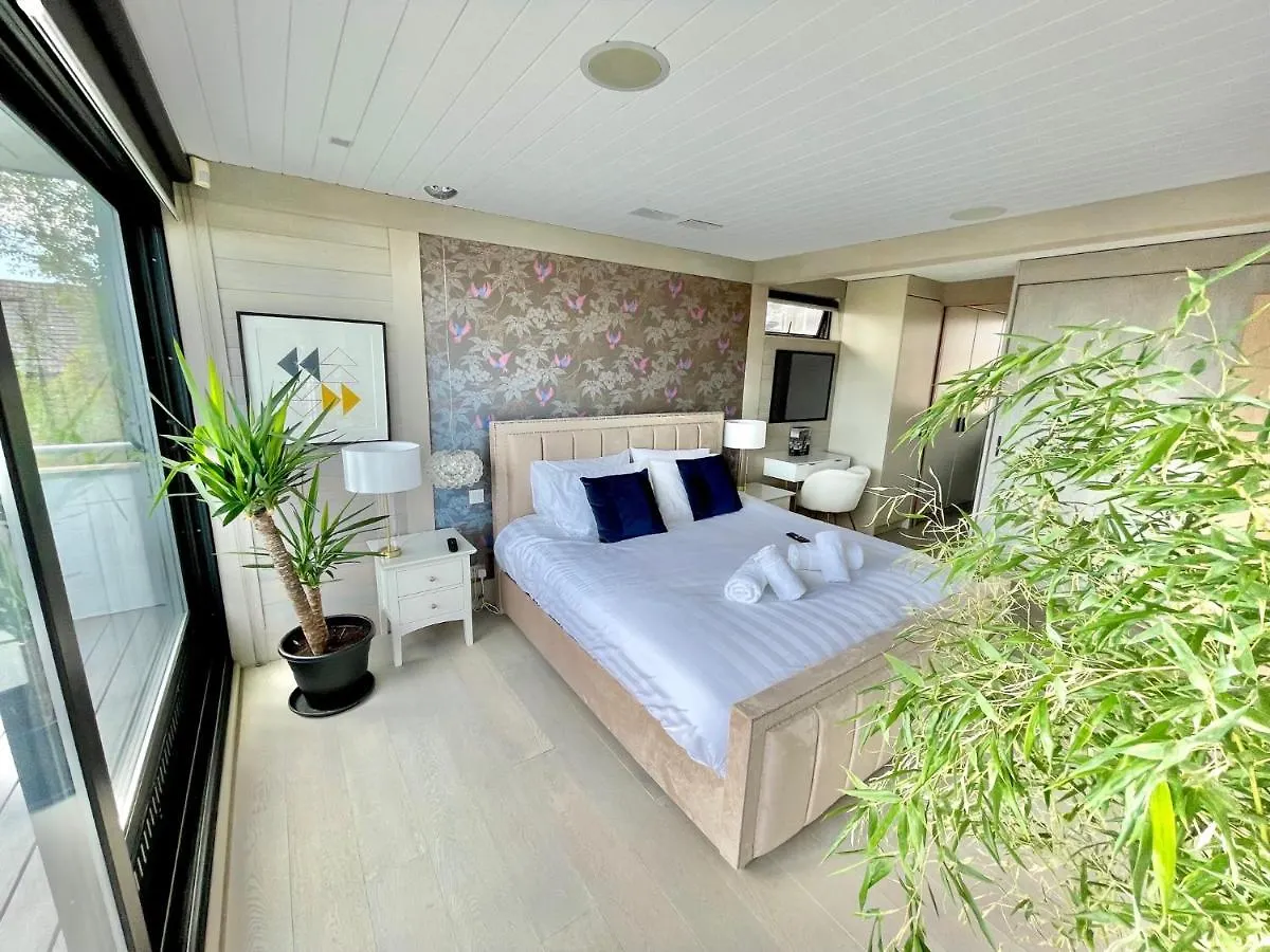 Apartment The Beach Hytte - Stunning Sea View Penthouse Bournemouth United Kingdom