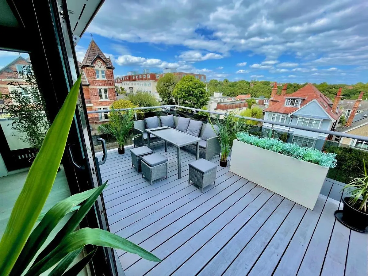 Apartment The Beach Hytte - Stunning Sea View Penthouse Bournemouth