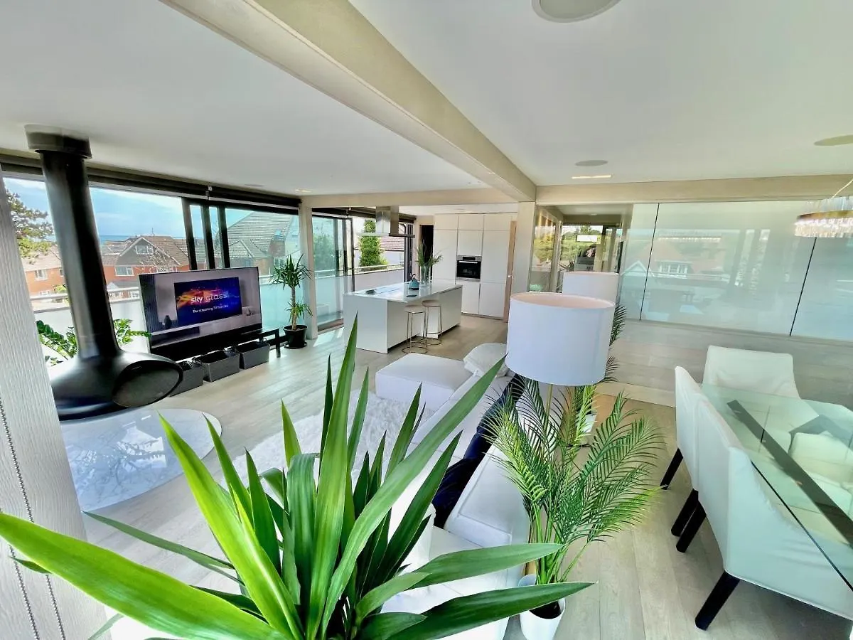 Apartment The Beach Hytte - Stunning Sea View Penthouse Bournemouth